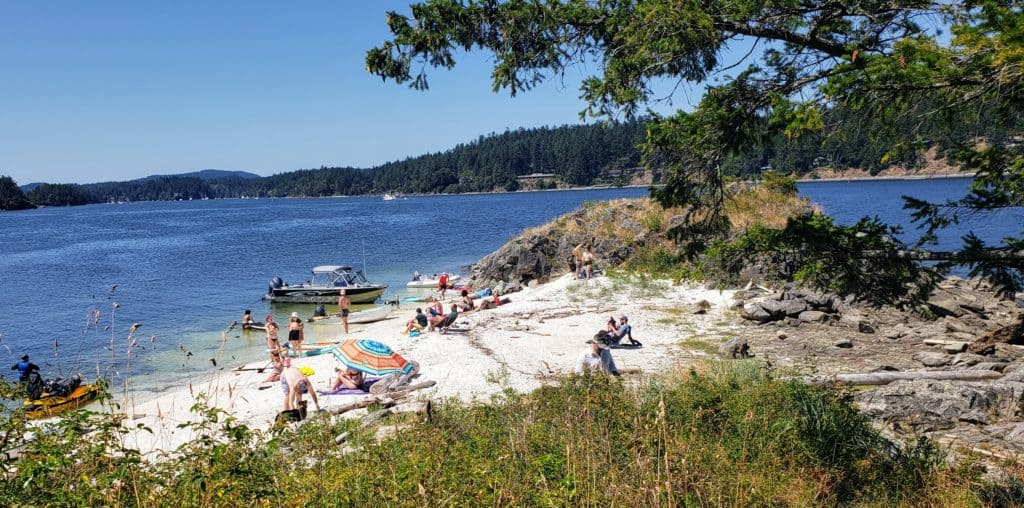 Chocolate Beach – Third Sister Island